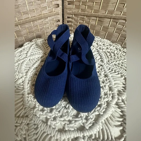 Arromic Round Toe Ankle Criss-Cross Ballet Flats - Size 7.5 - Picture 2 of 8